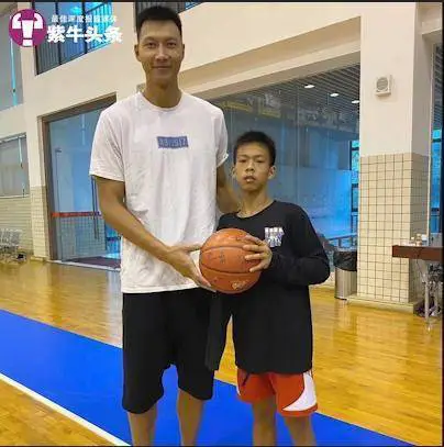 为什么选择私人篮球辅导对提升技能很重要_0